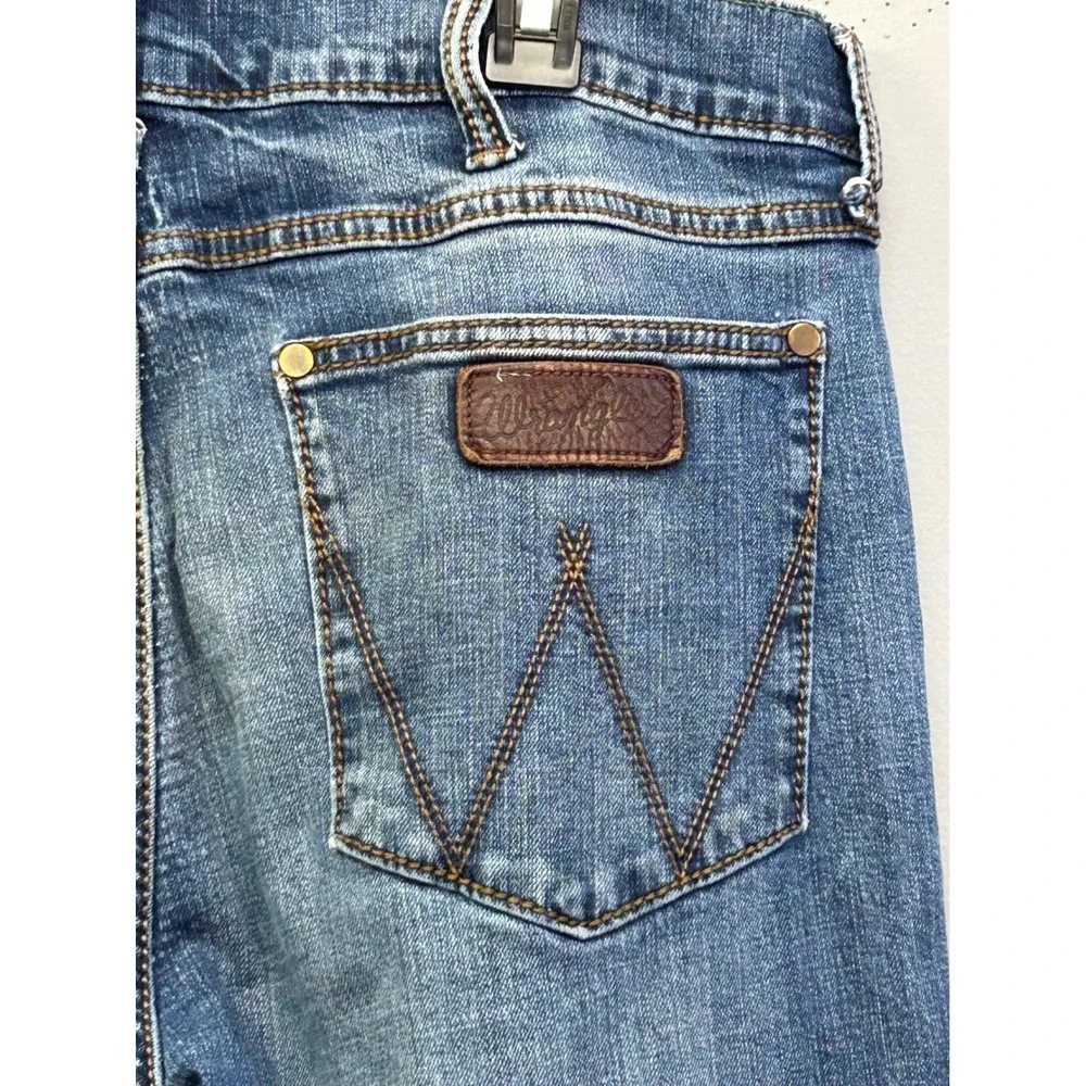 Wrangler Jeans Mens 36x32 Blue Wrangler Retro Slim Straight Distressed Denim